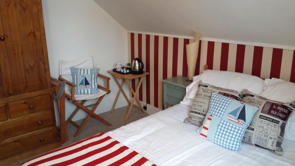 Cambridge House Guest House Eastbourne Ruang foto