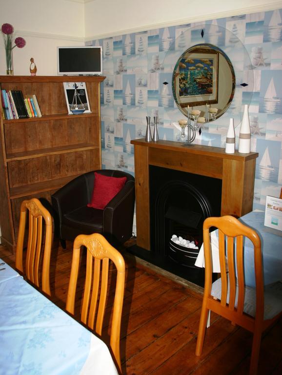 Cambridge House Guest House Eastbourne Bagian luar foto