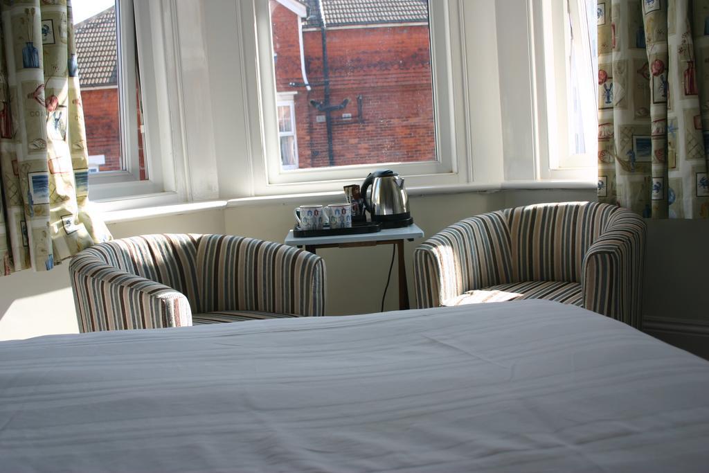 Cambridge House Guest House Eastbourne Ruang foto